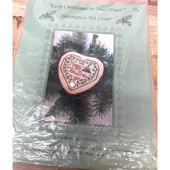 Decorative Tin Cover "Keep Christmas In Your Heart" Cross-Stitch Pattern Only - Picture 2 of 2